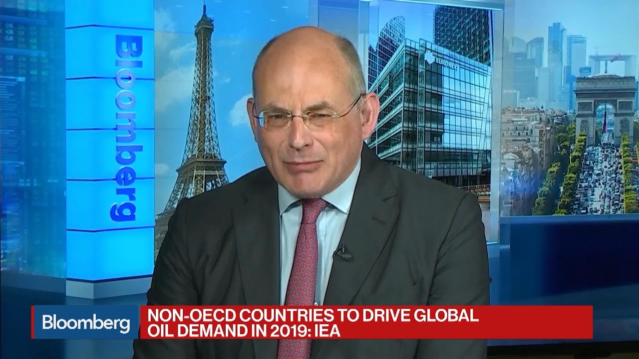 IEA Sees No Oil-Demand 'Shock' in 'Modest' Cut to Forecast