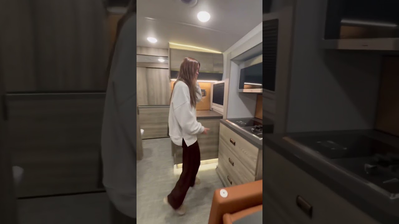 Speed tour of the New 2026 Winnebago Navion 24T🤩
