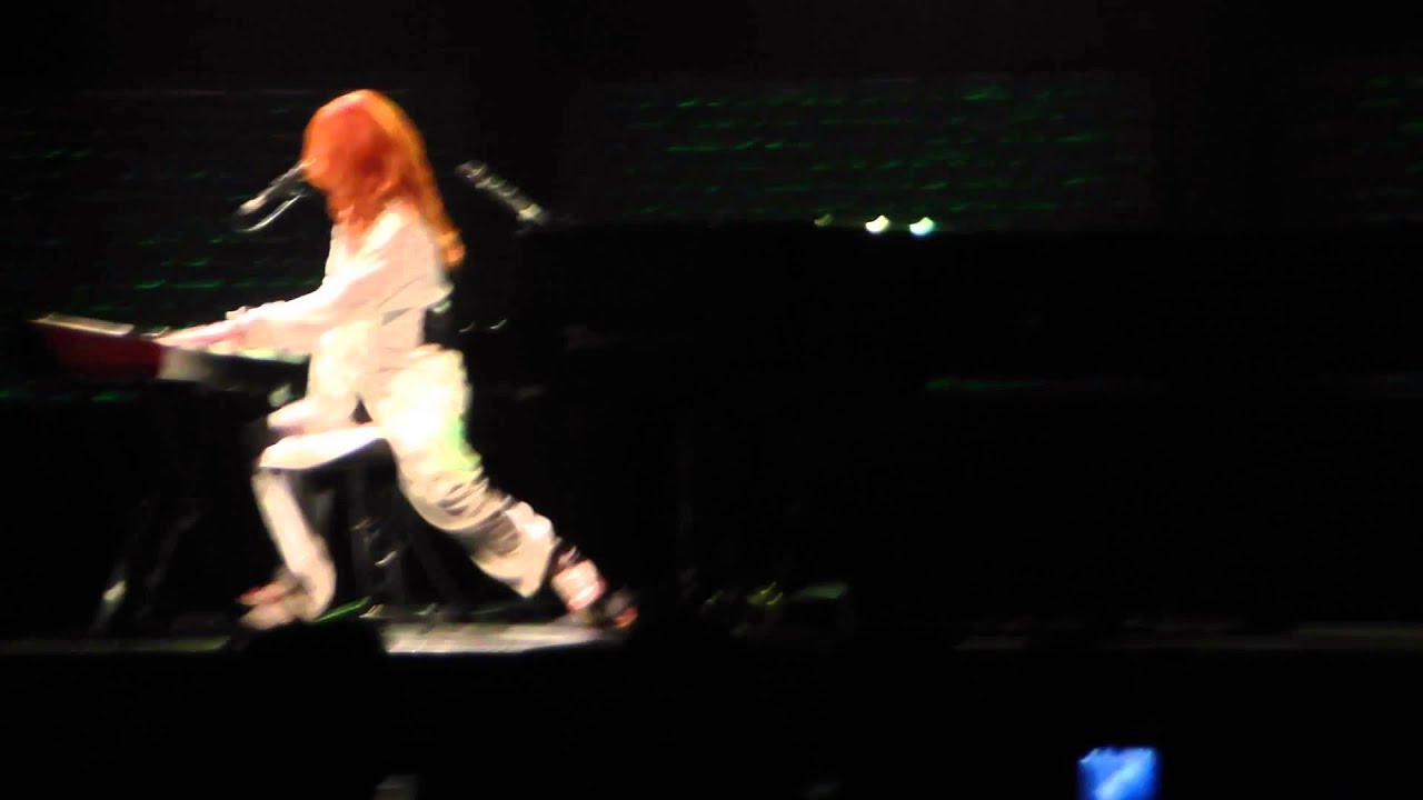 Tori Amos - Miami 8/24/14 Massive Attack - Teardrop / Michael Jackson - Billie Jean