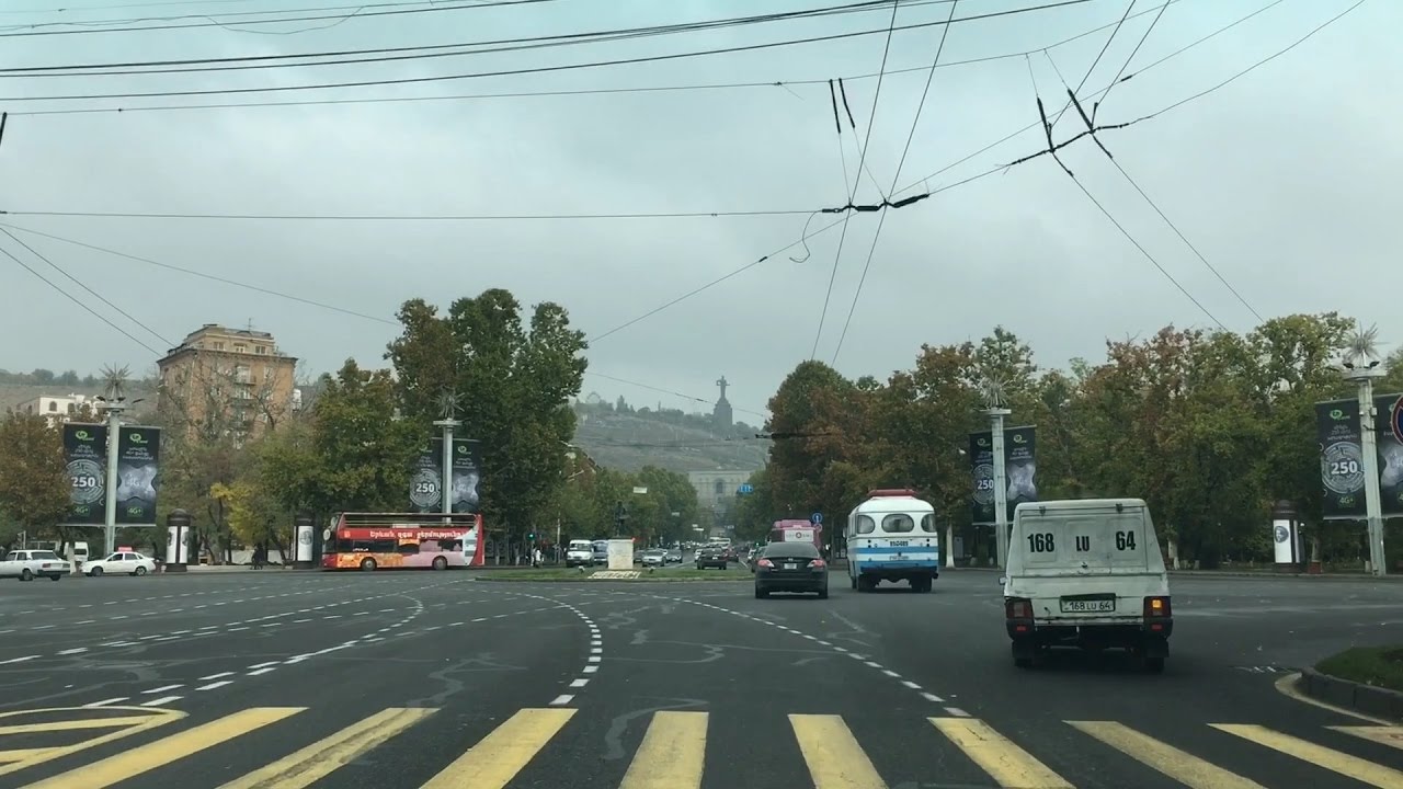 Yerevan, 30.10.16, Su, Video-2, Arshakunyatsits Kentron