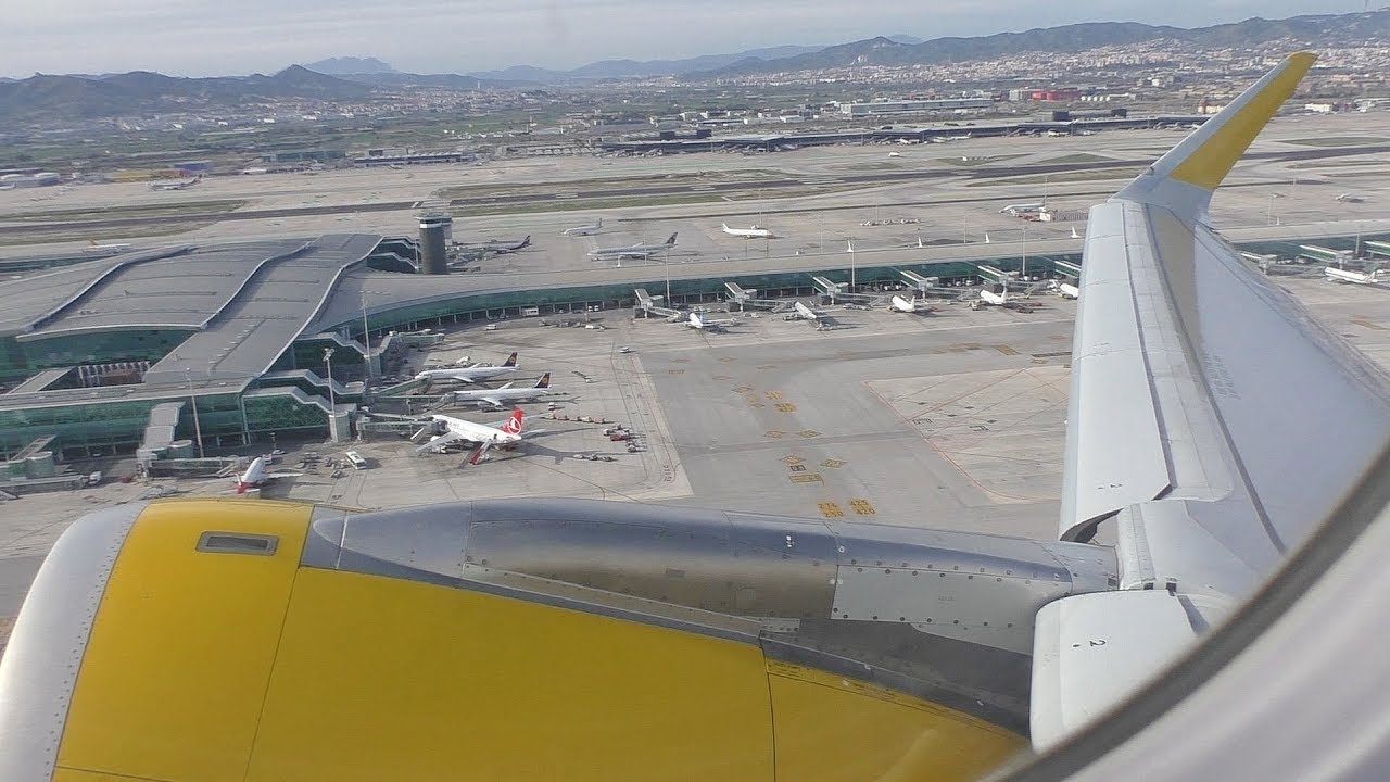 Vueling A320 Barcelona-EI Prat to Edinburgh *Full Flight*