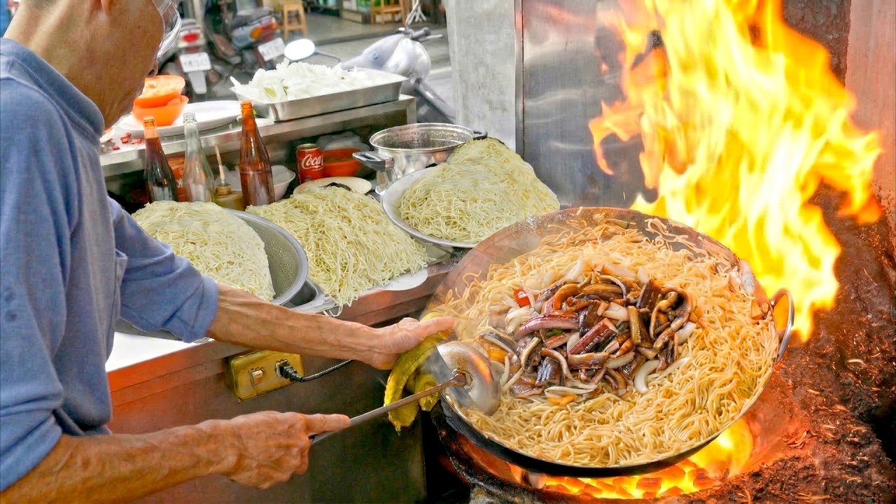 50 Year Legacy！Fried Swamp Eel Noodles,Sesame Oil Pork Kidney_Street Food /50年老店！羅山生炒鱔魚麵,炭火生炒鱔魚,炒腰子