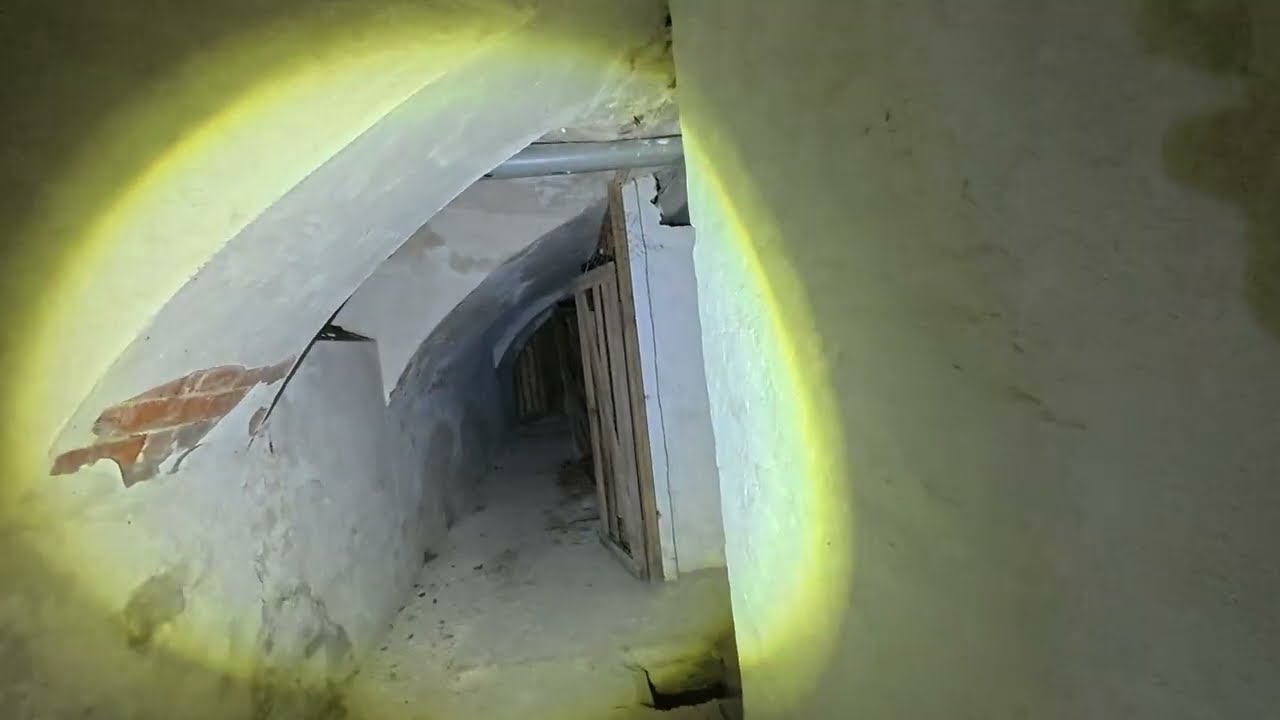 Hinter den Türen des alten Hilfsschüler‑Heims – Ein Blick in die Vergangenheit Teil 1