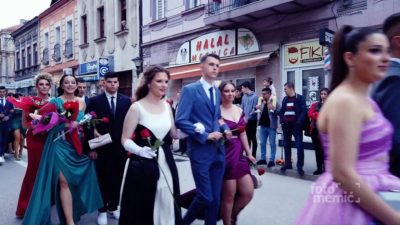 Svečani defile maturanata JU Mješovita srednja škola 