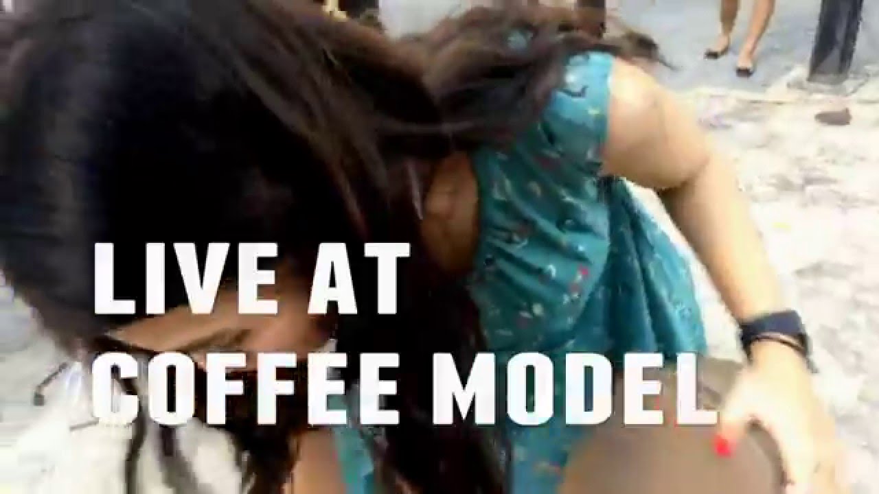 Have you ever loved  somebody so much - Aom's Chocolate live at Coffee Model