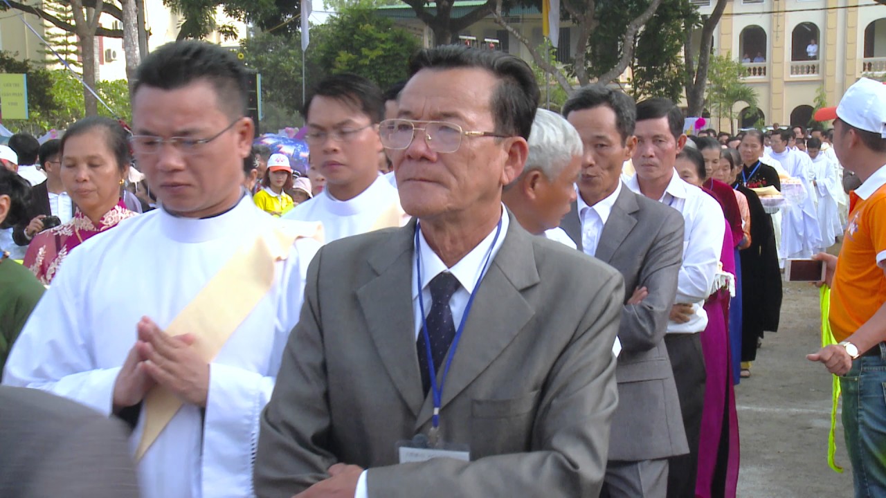Thánh Lễ Truyền Chức Linh Mục Giáo Phận Vinh 2016