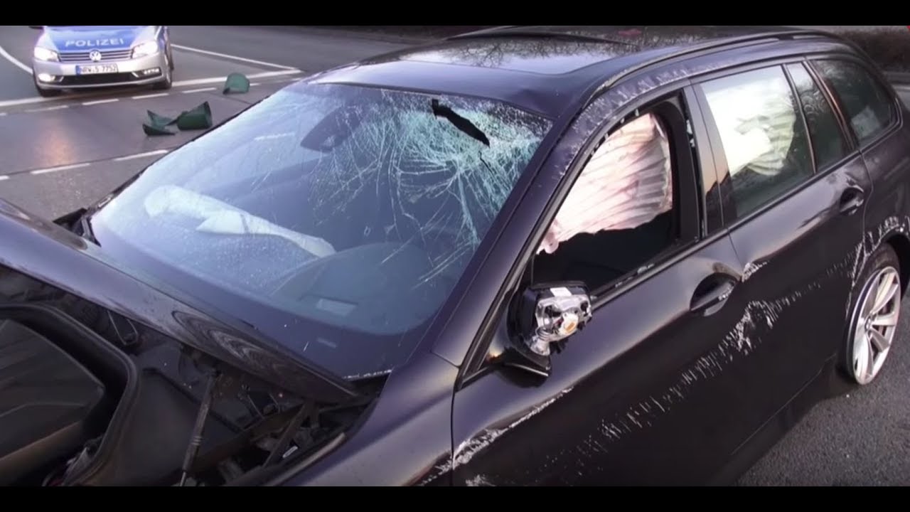 Verkehrsunfall auf der Hänelstraße in Hagen-Haspe