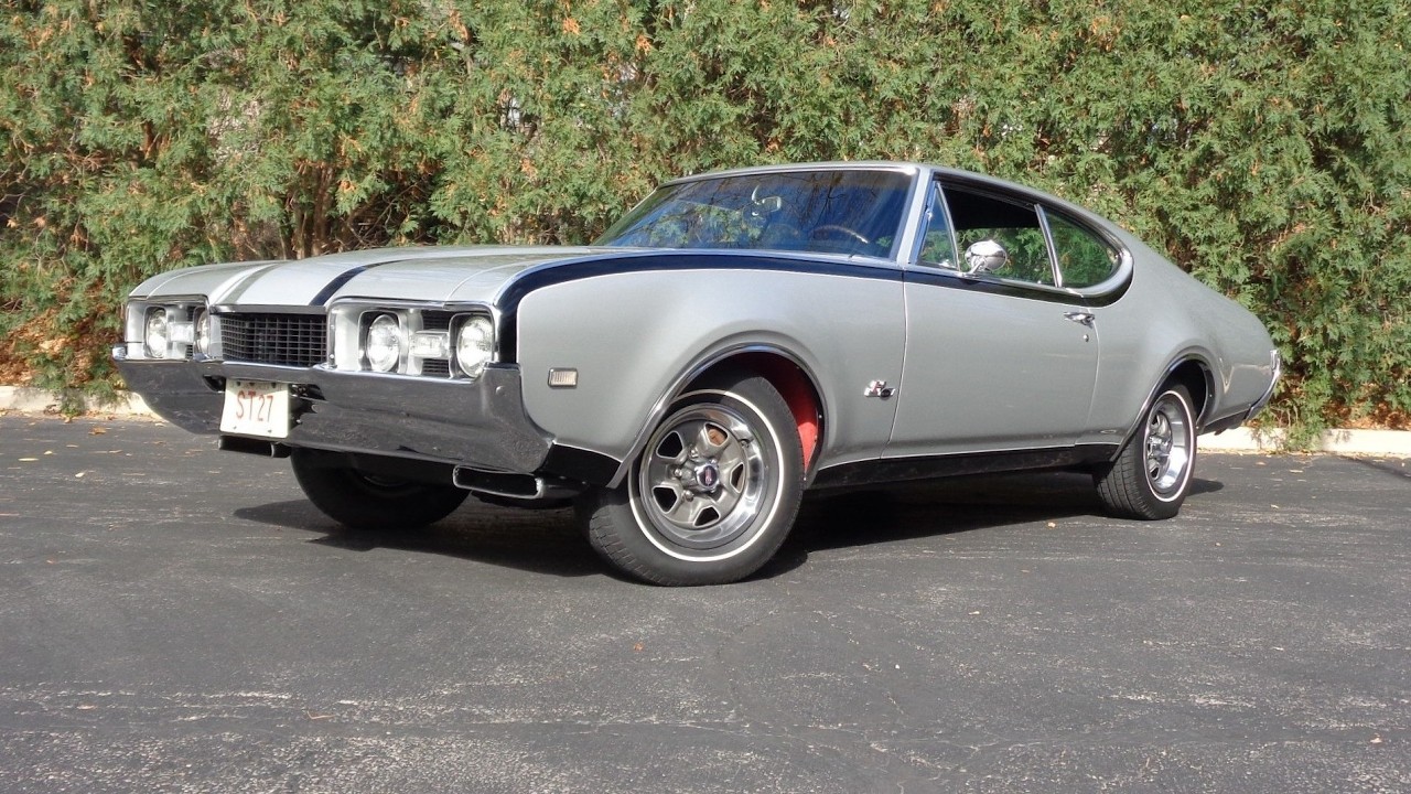 Oldsmobile Hurst/Olds 1968 года выпуска, № 428 из 515, серебристо-черный цвет. История 