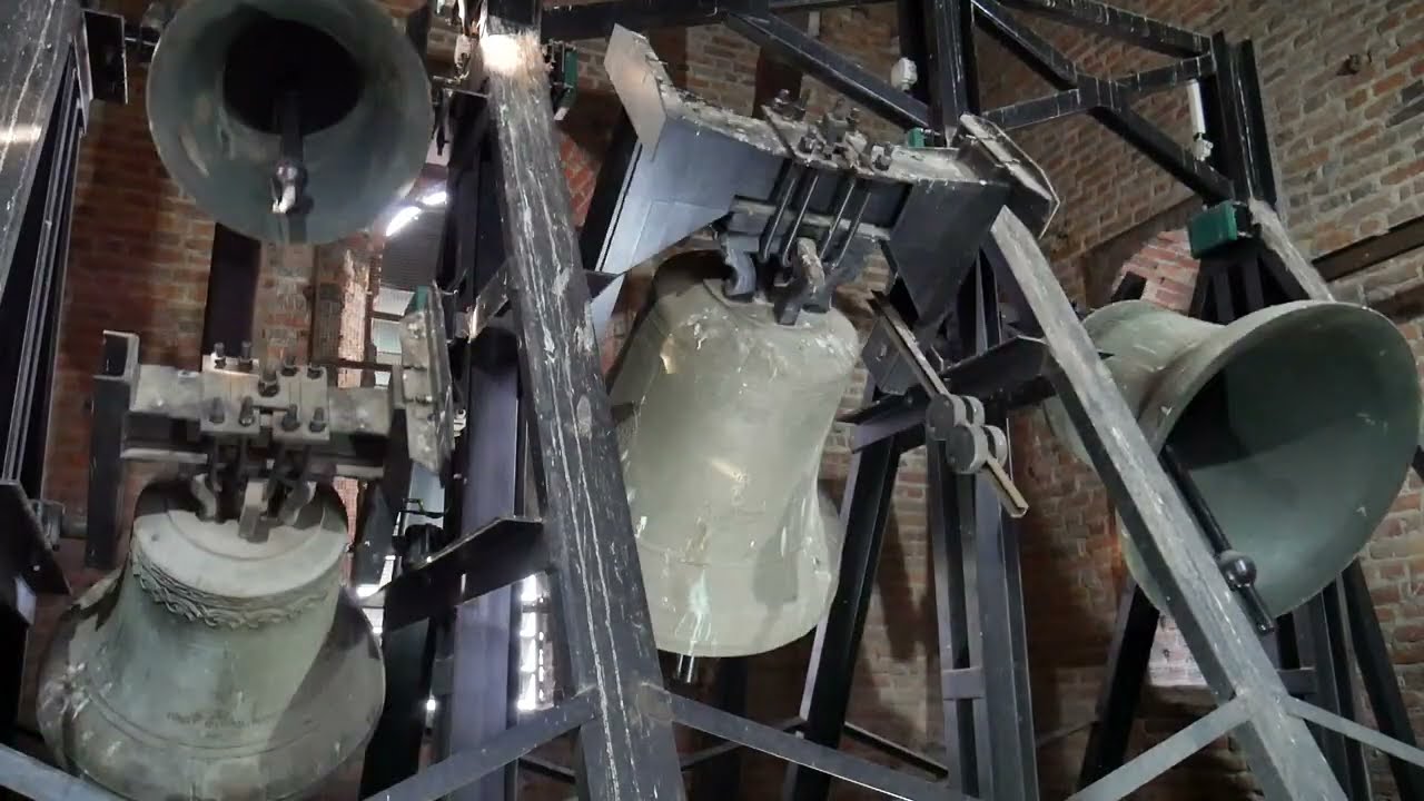 Przeworsk - Dzwony bazyliki pw. Ducha Świętego [DwWP #230]