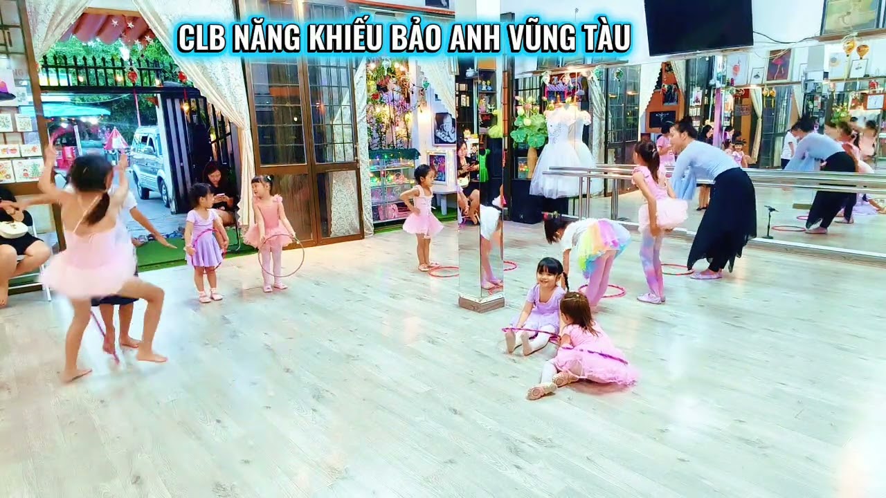 BALLET VÀ KHỞI ĐỘNG #phamhuongquynh #thieunhi #ballet #clbnangkhieubaoanhvungtau