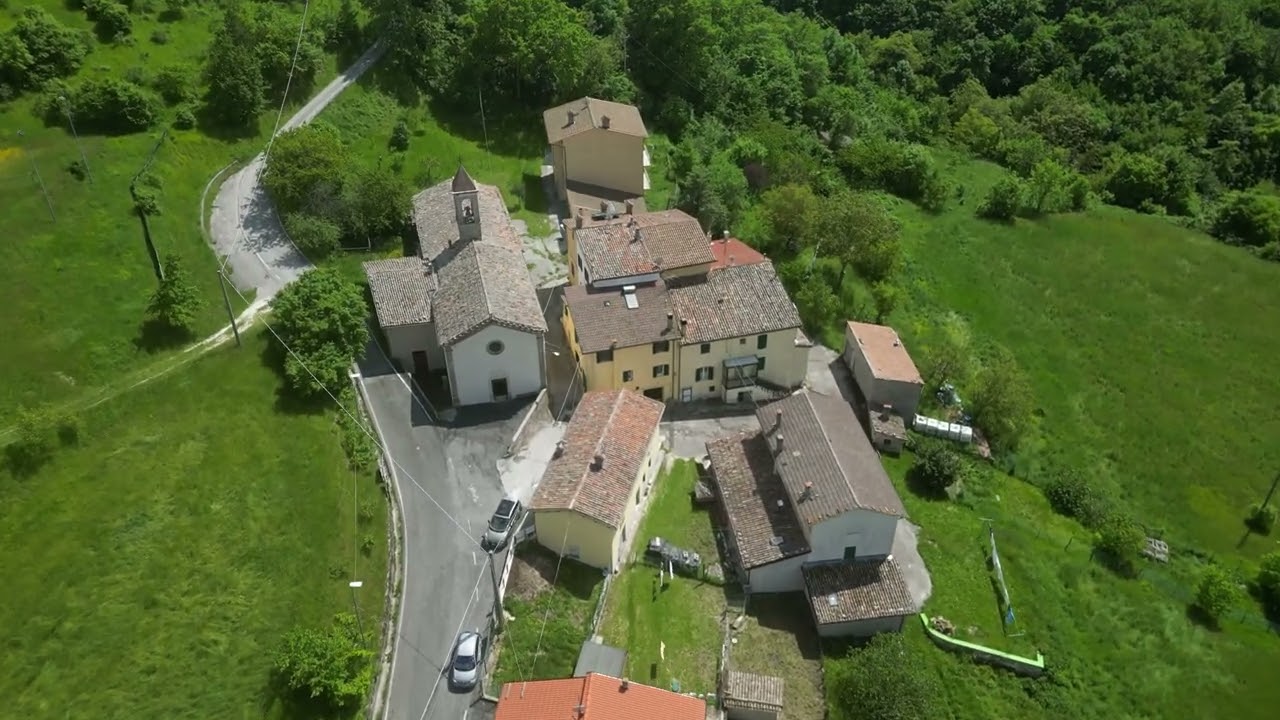 CAMPITELLO: Scopri la suggestiva frazione di SCHEGGIA e PASCELUPO PG e la chiesa Santa Maria Assunta