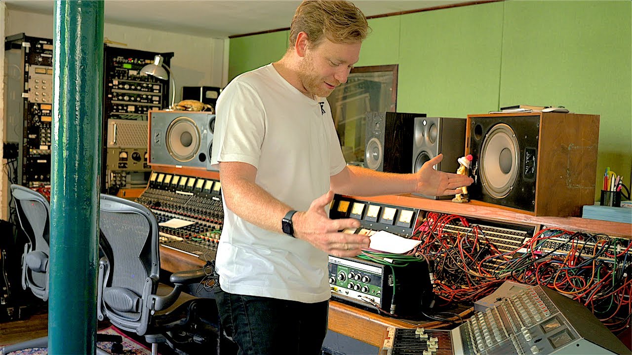 RECORDING STUDIO TOUR of Eastcote Studios - Lots of vintage gear, MCI 500, Trident B Series..