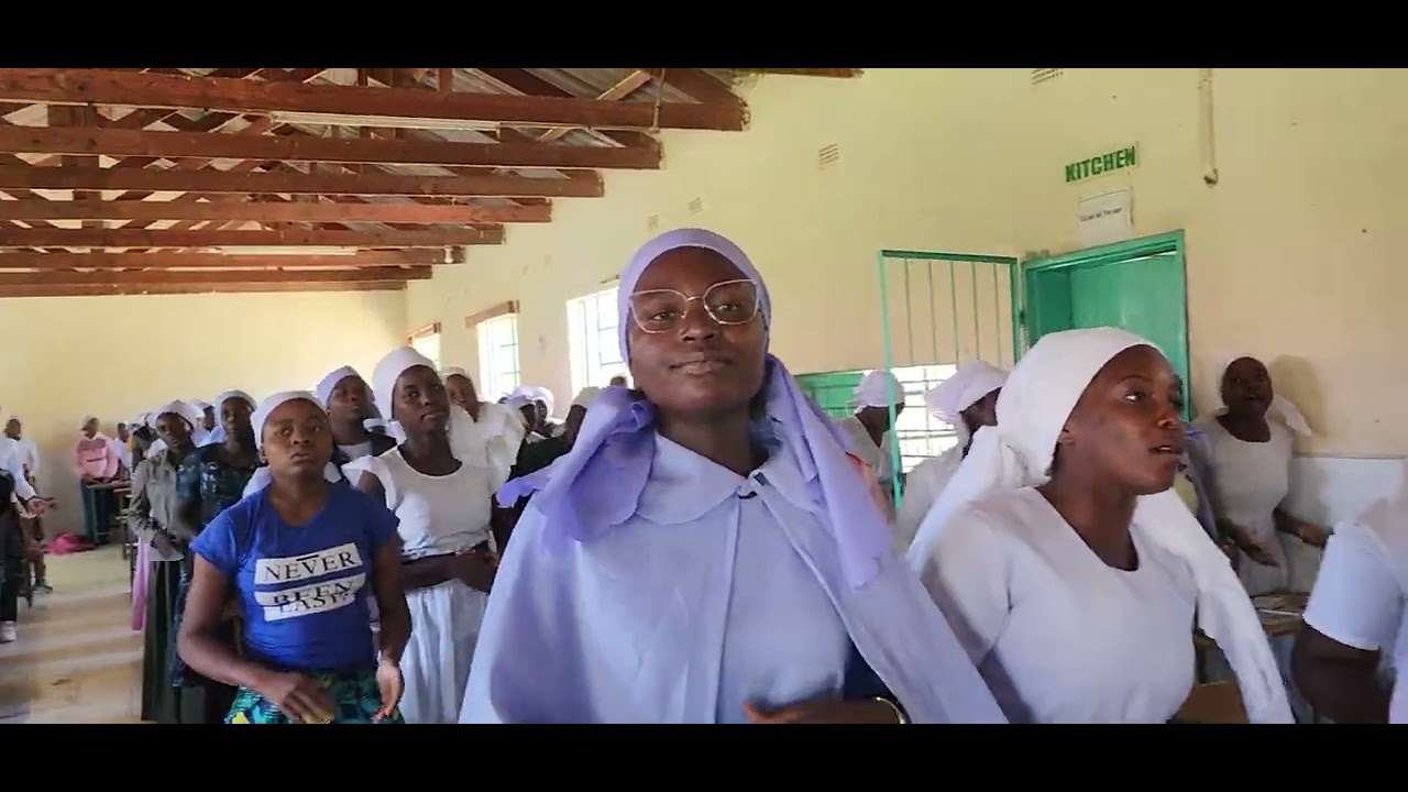 Hossana wekudenga by Blessed Mugodhi