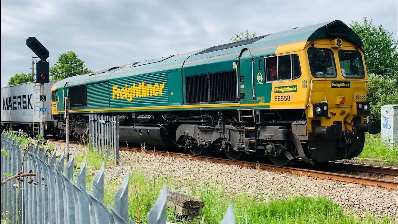 Freightliner 66558 At Tinsley South Jn From Tinsley Intermodal Term To Felixstowe North F.L.T.