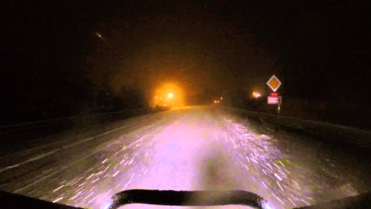 Snow Nissan Terrano 2