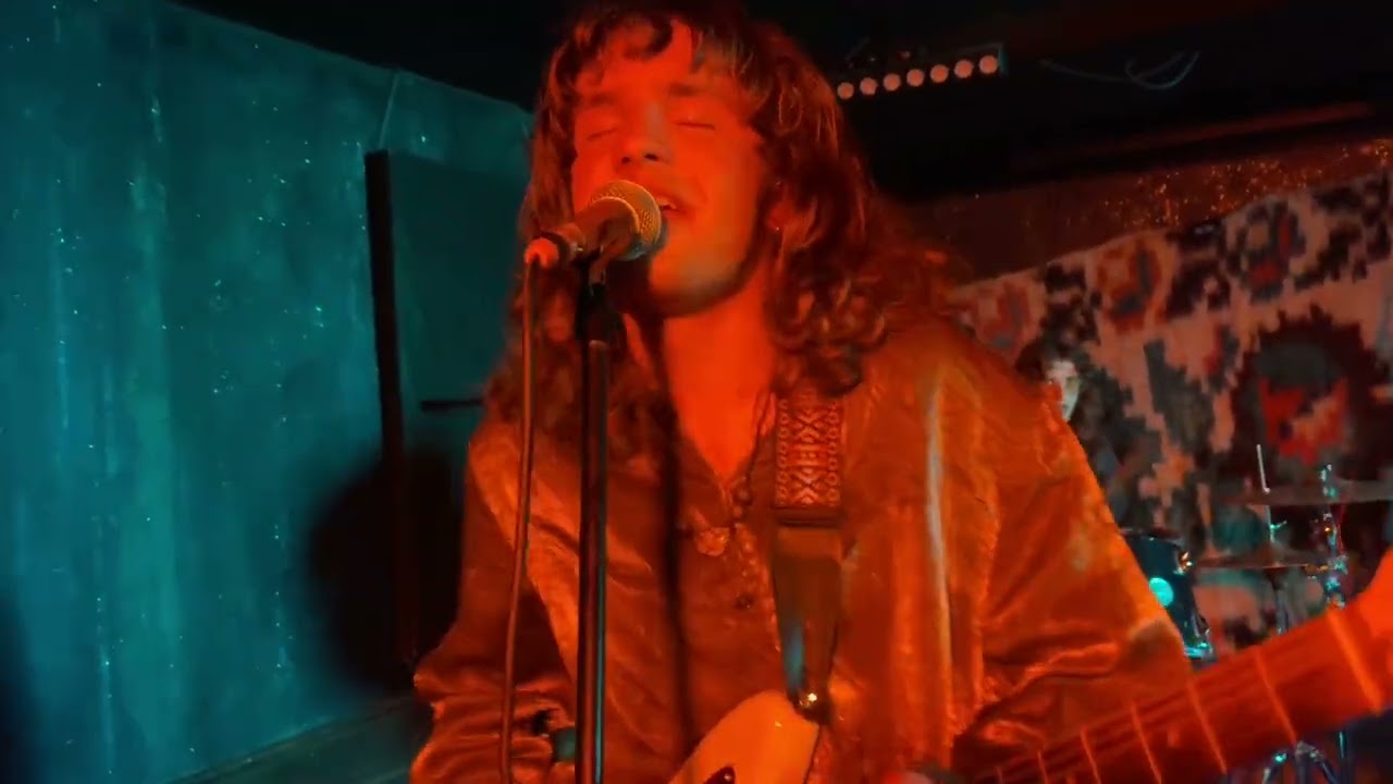 The Тяга - Мені подзвонили… (live in Kyiv, Спаська 13)