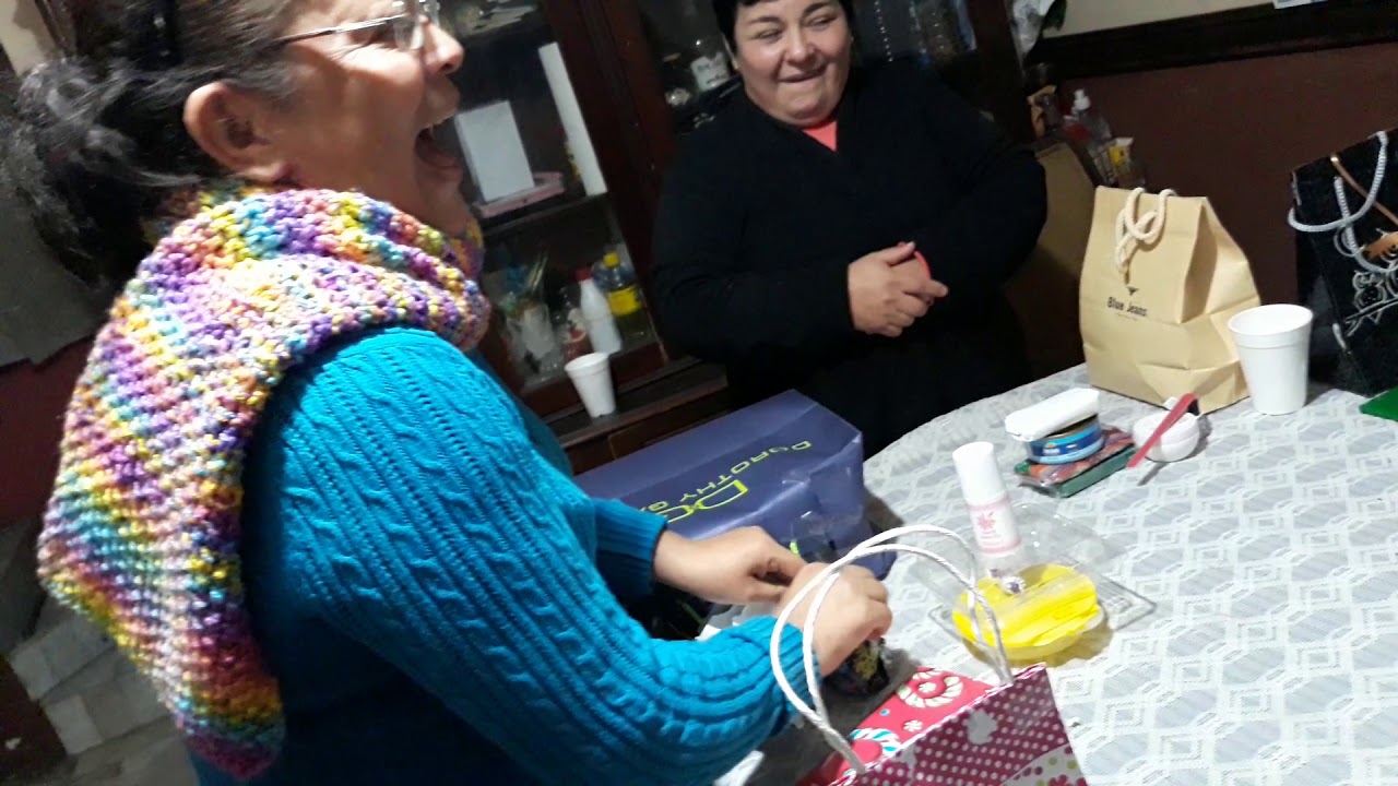 Intercambio de regalos  chuscos. Parte 2