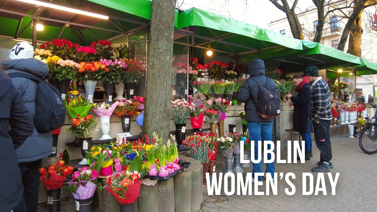 Walking in Lublin, Poland on Women's Day / Spacer w Lublinie, Polska