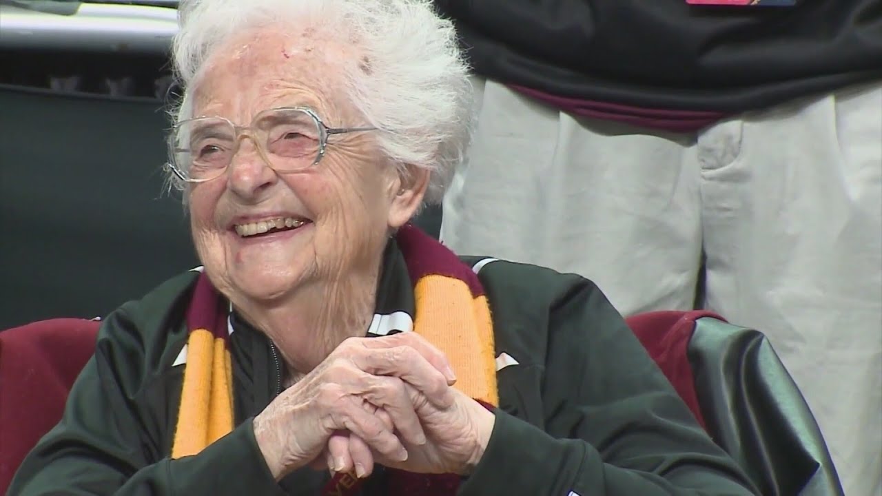 Wake held Wednesday for Loyola University's Sister Jean