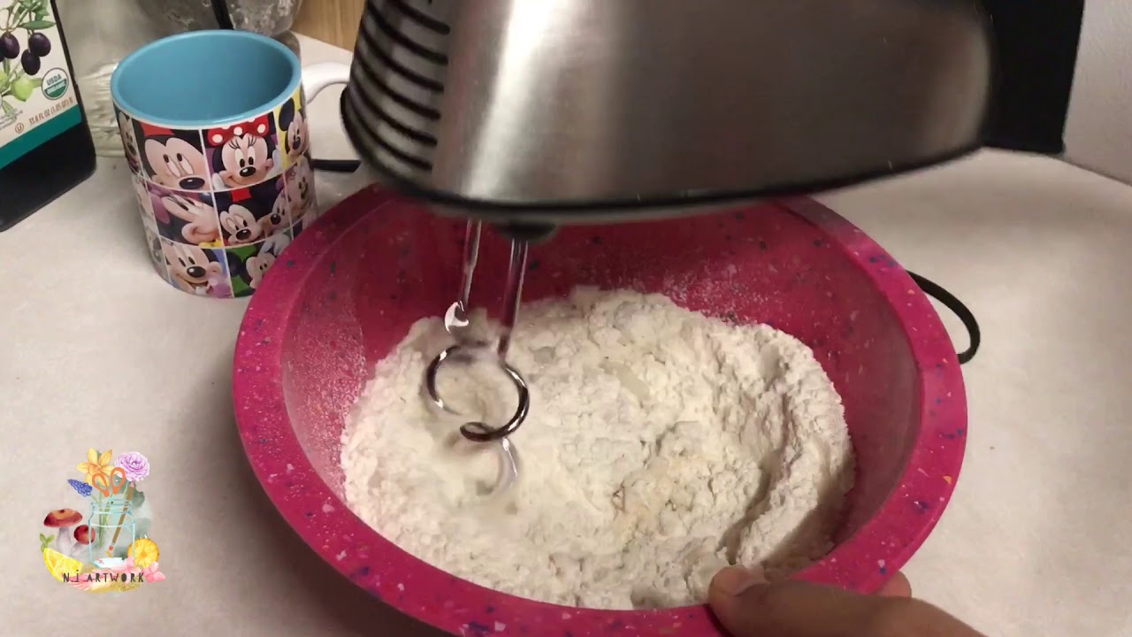 نقدر نعجن بالخلاط اليدوي؟ 🧐🤔Can We Knead Dough by Hand Mixer?