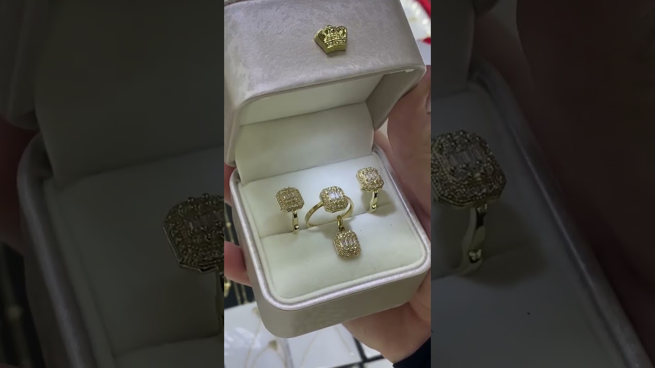 Золотой набор с фианитами 585 пробы цена 47.000 