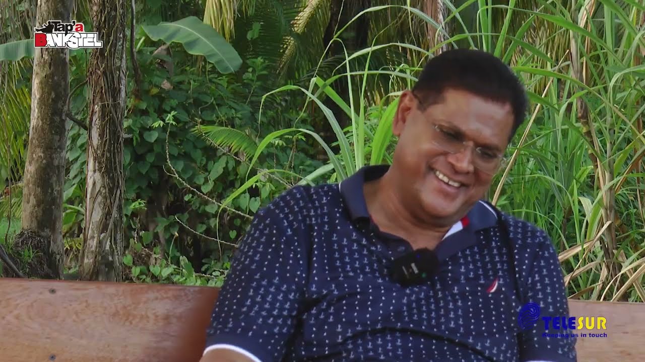 Tap A Bankstel met Chandrikapersad Santokhi