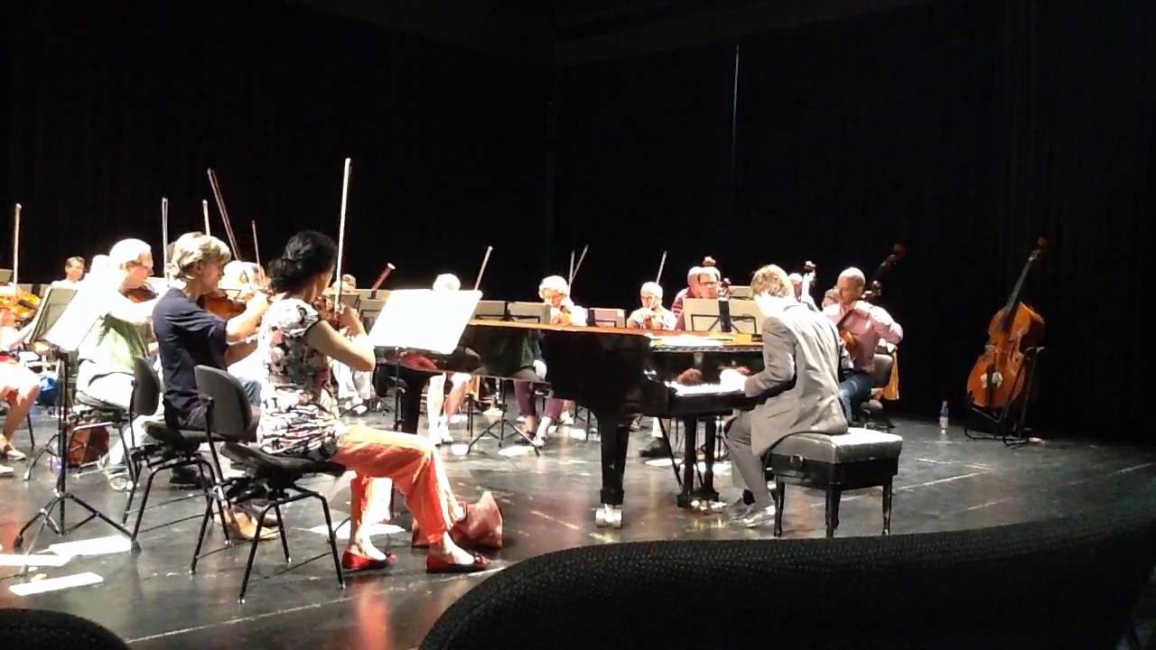 W.A. Mozart: Piano concerto No.23, K.V.488 - 3/3