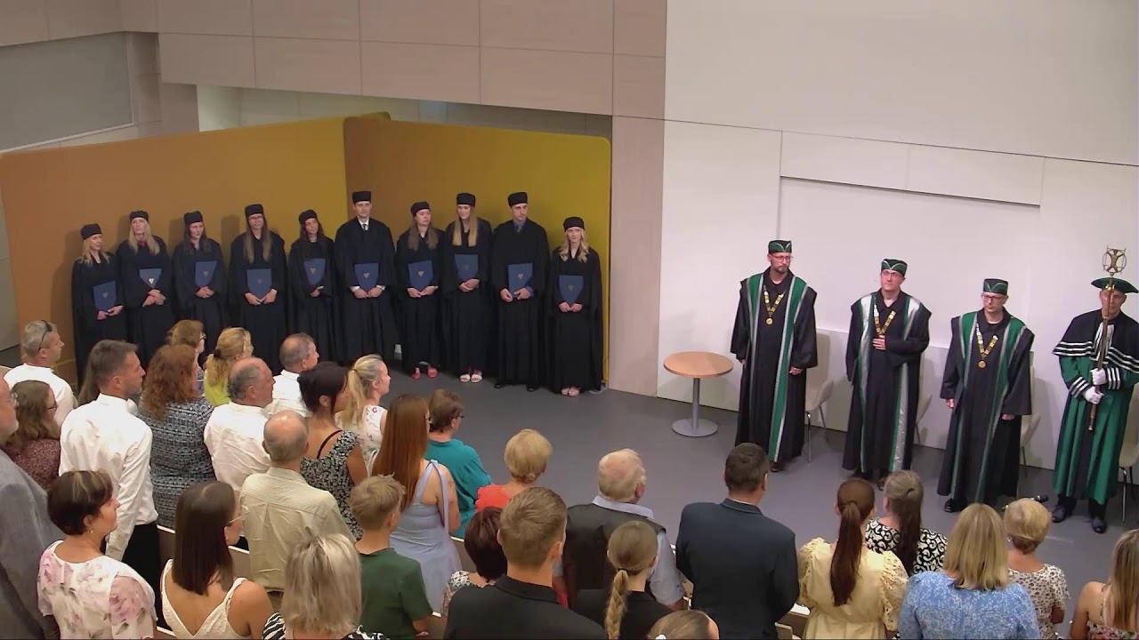 Slavnostní promoce absolventů bakalářského studia
