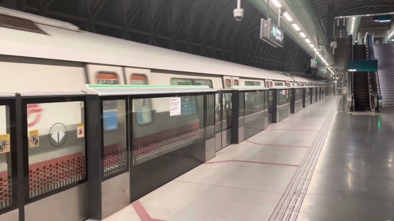 SMRT Trains EWL Siemens C651 [207/208] departing Tuas Link (➡️ Tuas Depot)