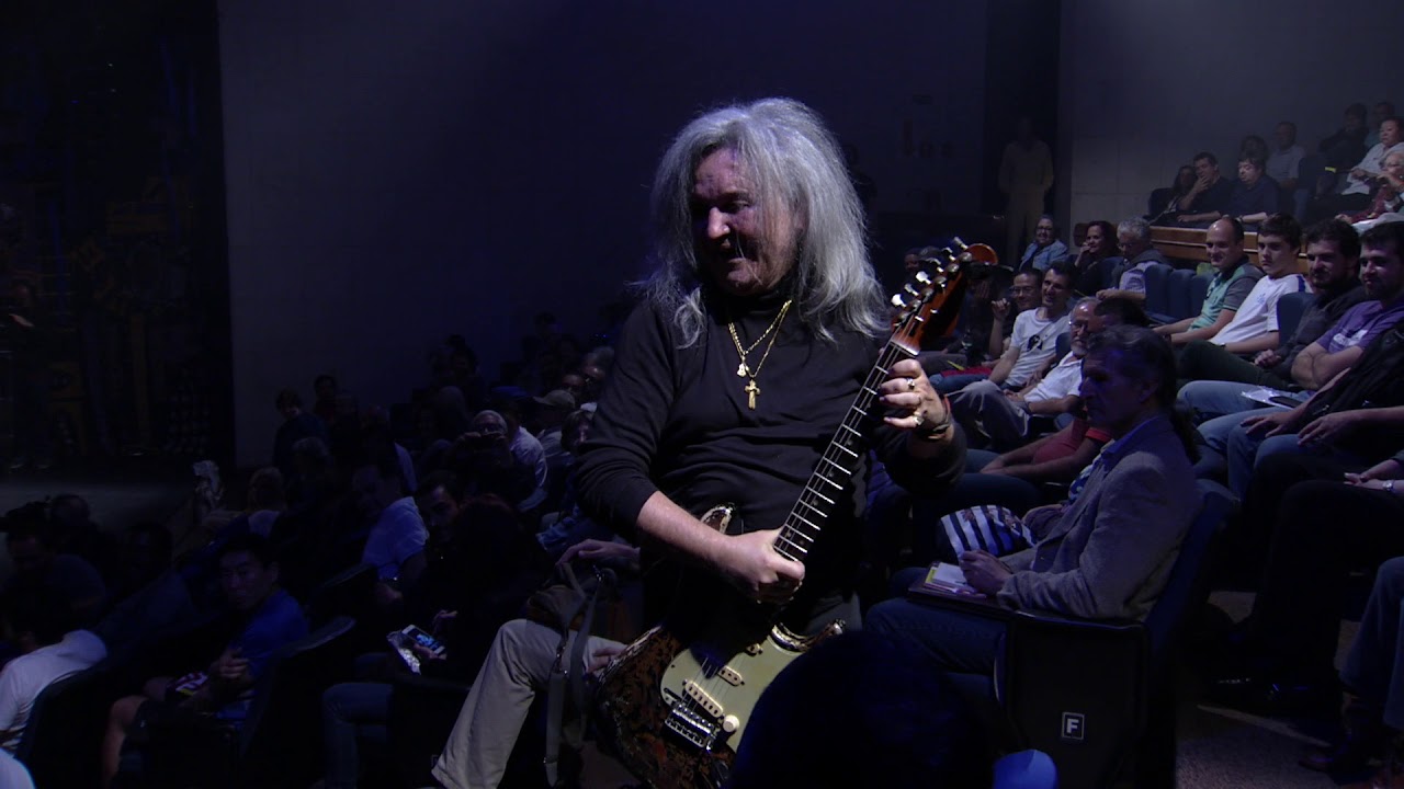 Robertinho de Recife | Encantador de Serpentes (R. de Recife e J. Mautner) | Instrumental Sesc