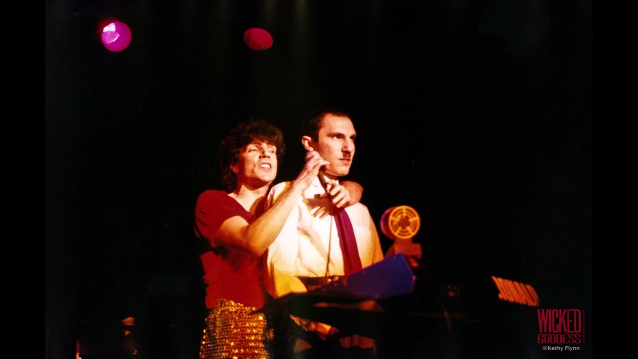 Sparks - 6/13/1982 - Live @ The Whisky a Go Go, Los Angeles, California