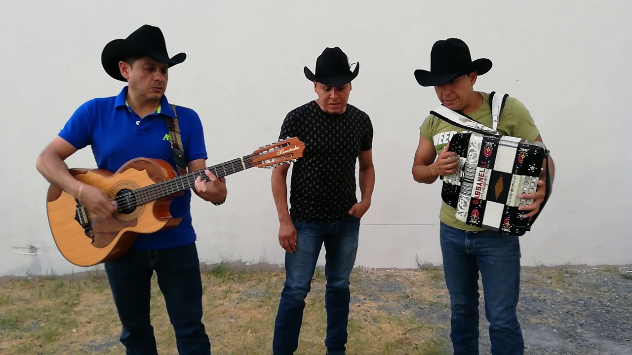 Rey pobre grupo Torrente Charly, Maury y Beto