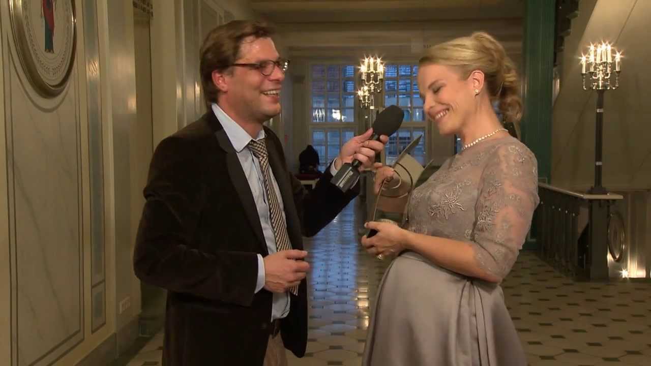 ECHO Klassik 2013 - Elina Garanca nach der Preisvergabe