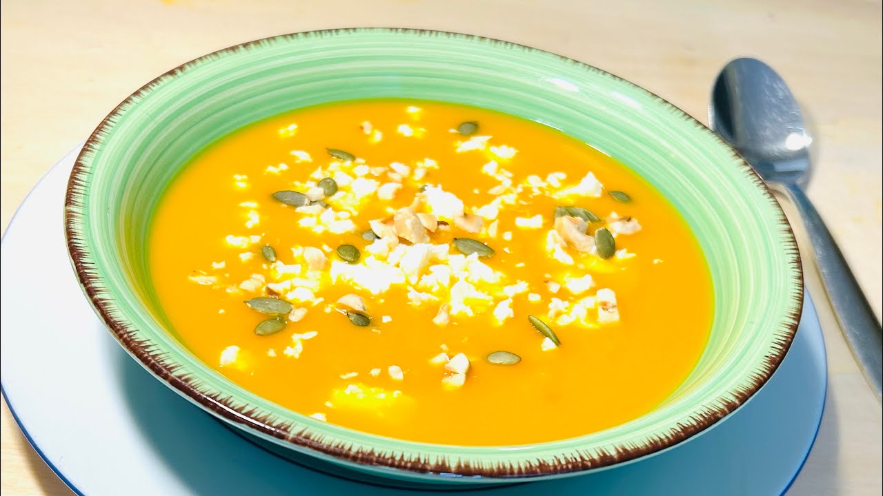 Vellutata di Zucca 🎃 Cremosa e Deliziosa con la Feta / Facile e Veloce!