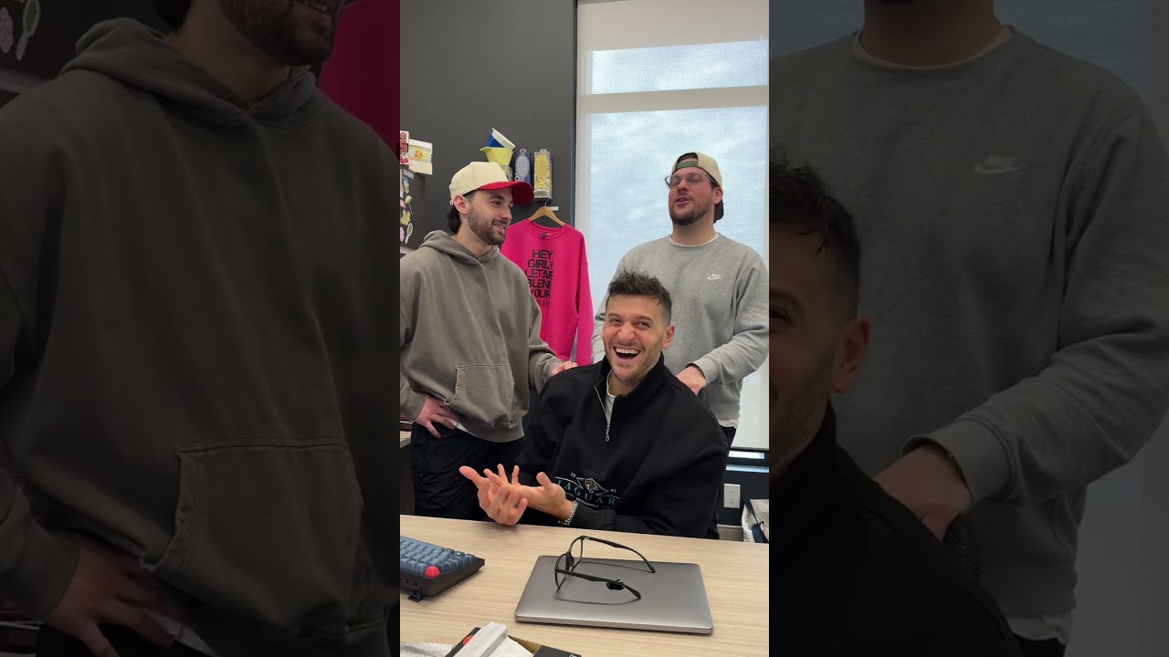 they are unbelievably bad at this game🤣 #framar #officelife #officehumor