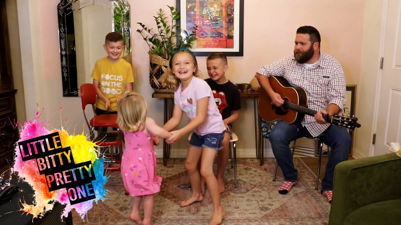 Colt Clark and the Quarantine Kids play 