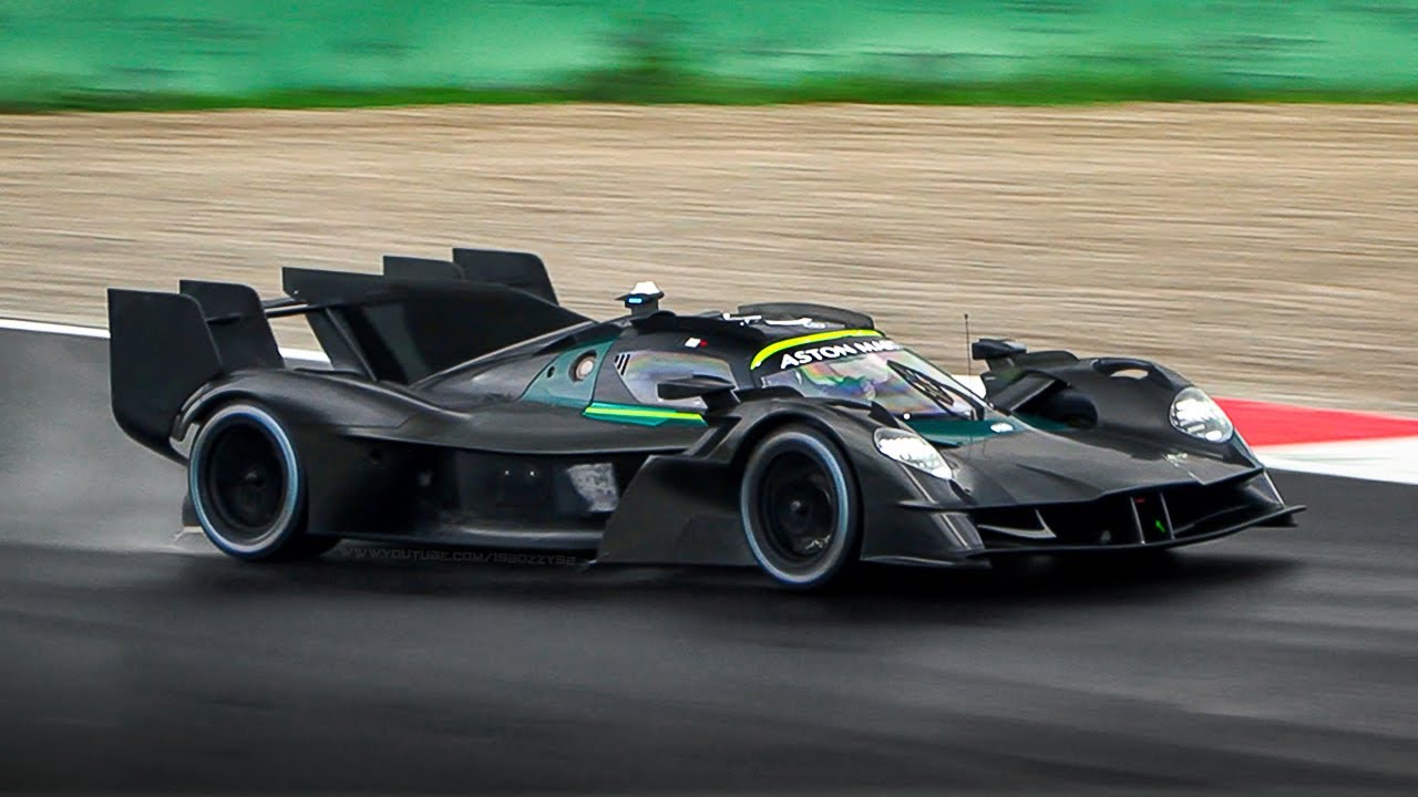 20 minutes of pure Aston Martin Valkyrie AMR-LMH sounds testing at Monza Circuit!