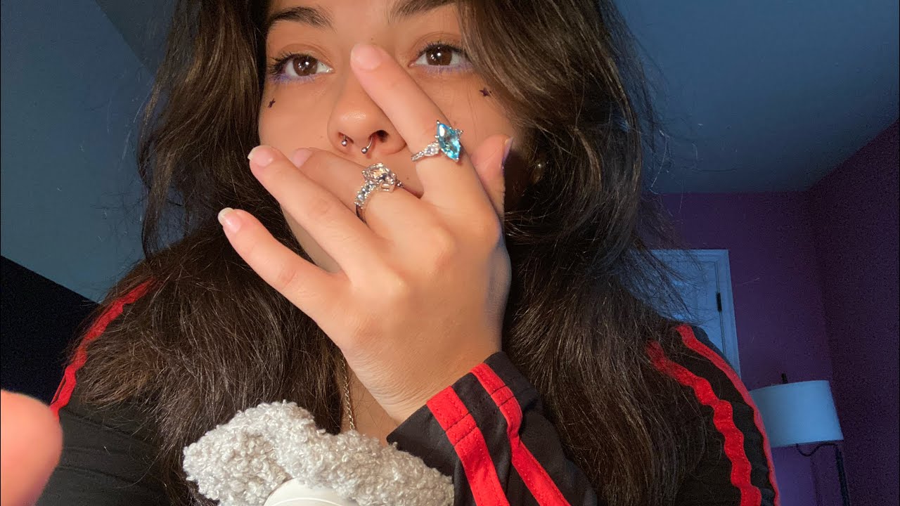 Finger fluttering w/rings and lots of mouth sounds ASMR👐🏻🫶￼