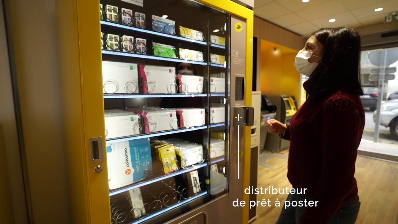 Nouveau bureau de Poste de Berthault Ajaccio. L'espace libre service