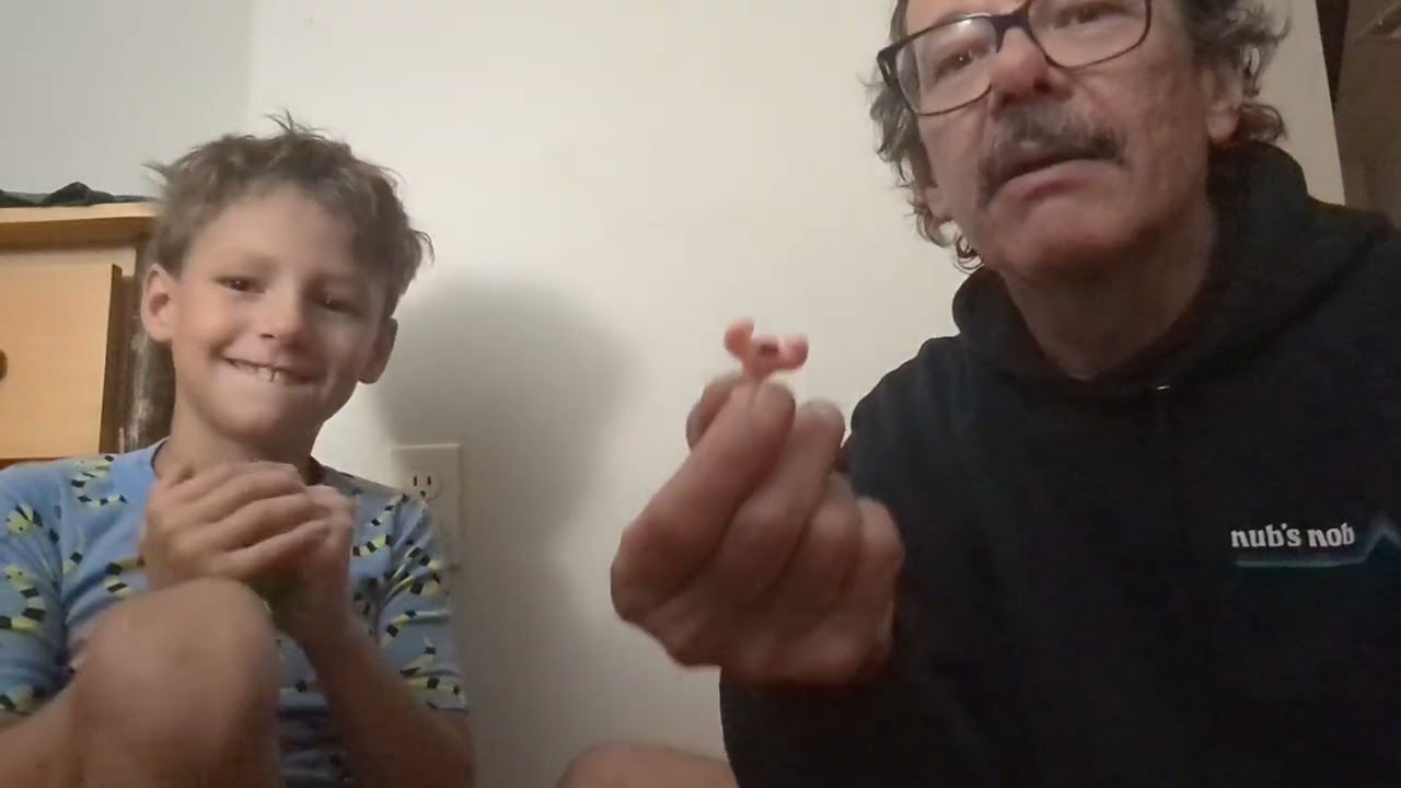 Me & Dad Toy Mystery Capsule Review!