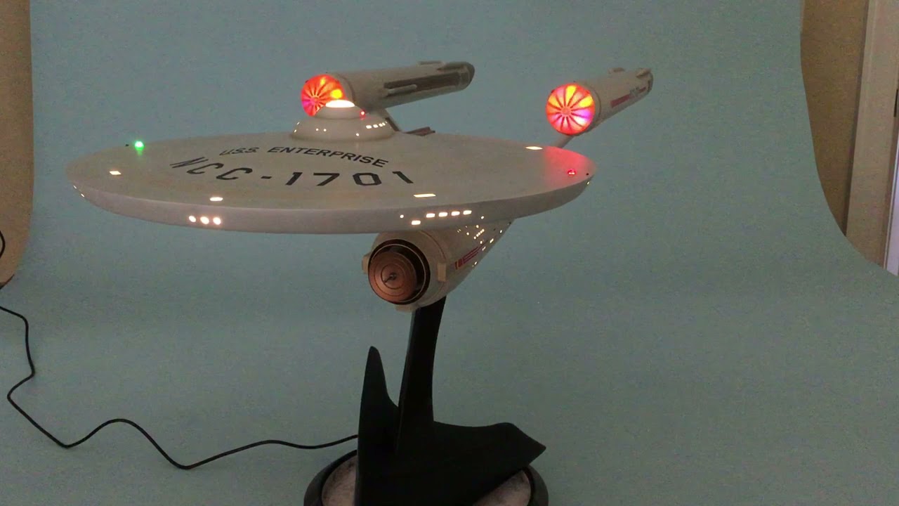 Polar Lights 1/350 U.S.S. Enterprise (TOS) Finished!