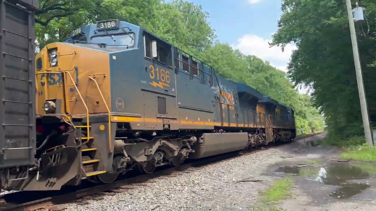 Some vandalism on the CSX Metropolitan Sub in 4K