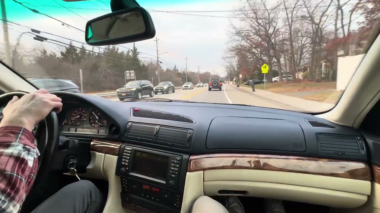 2001 Orient 740i Driving 