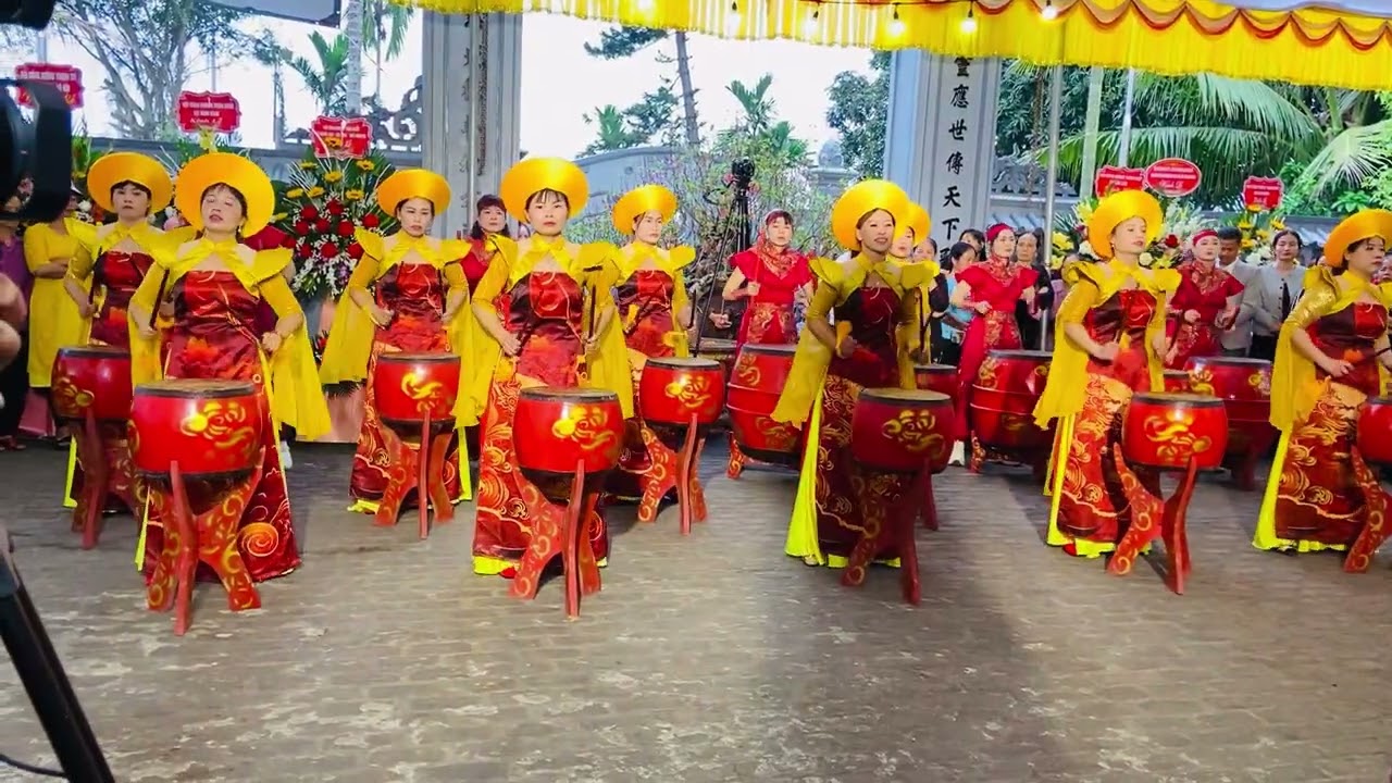 Trống Hội Đất Việt CLB Quận nhất 