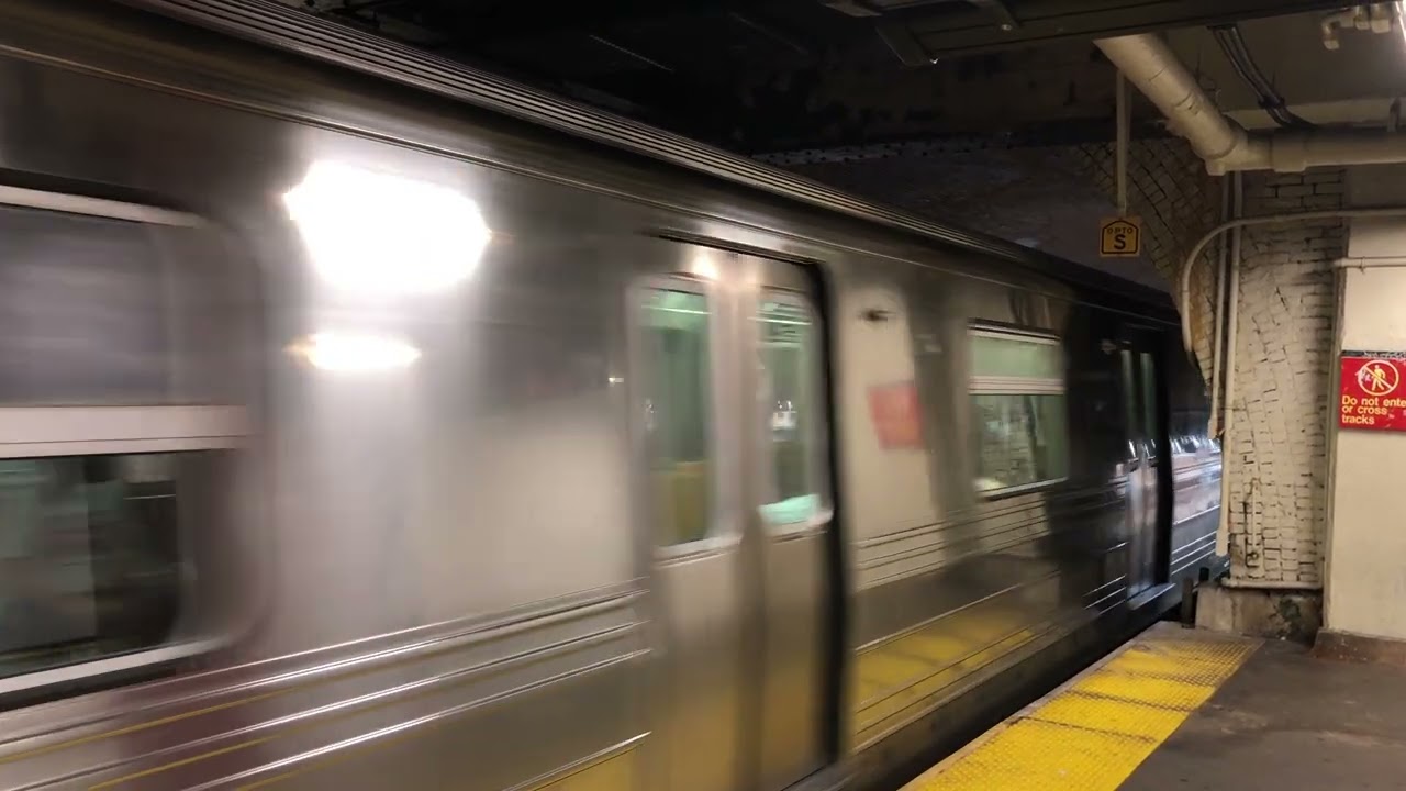 Shuttle Train @ Franklin ave