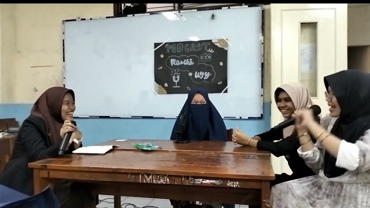 PODCAST FISIKA KELOMPOK 4 😎🎙️ #fisikamenyenangkan #keren