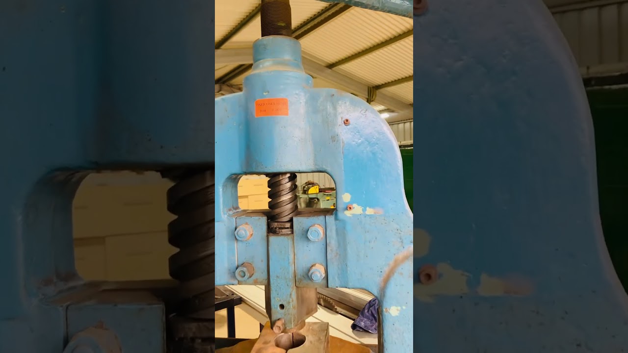 Bought this Sweeney #8 Flypress for $425 AUD&hellip;what you think? #forging #knifemaking #blacksmithing