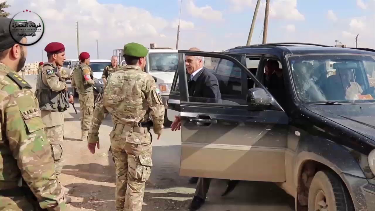 فرقةالحمزة -
جانب من مراسم تسليم الكلية العسكرية لوزارة الدفاع وهيئة الاركان في الحكومة المؤقتة