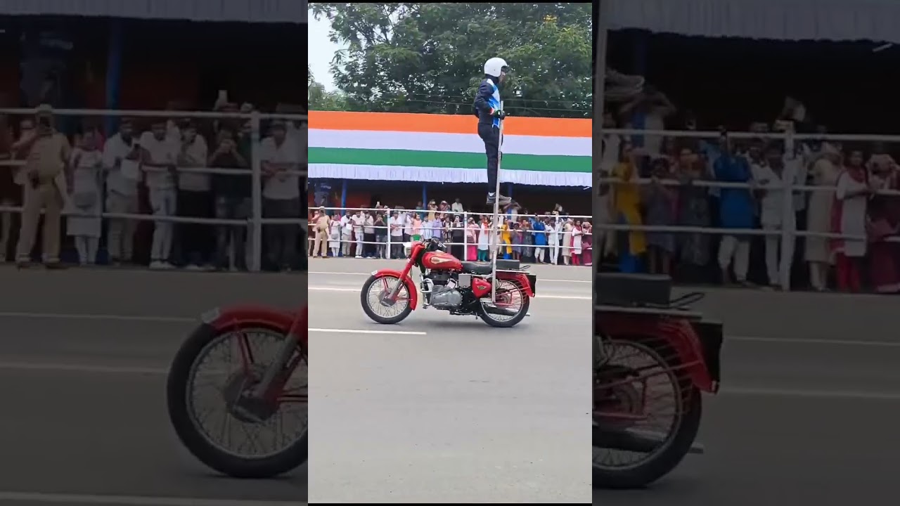 Celebrating Independence Day at Redroad Kolkata: Kolkata Police in Action 🔥 #redroad #15august
