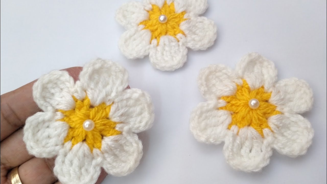 ورد كروشية/ وردة كروشية بسيطه وسهله/تعليم الكروشية للمبتدئين/crochet flower/افكار مورى